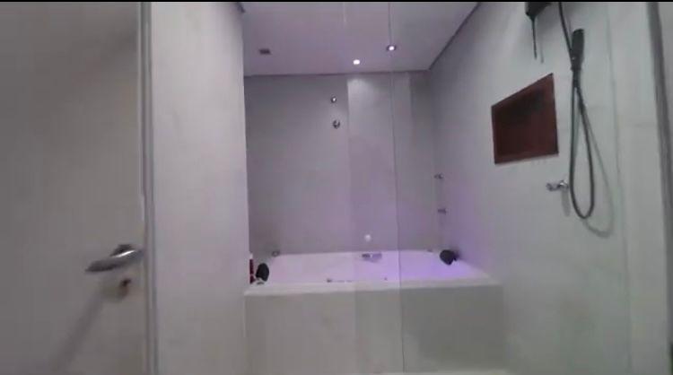 Linda casa a venda